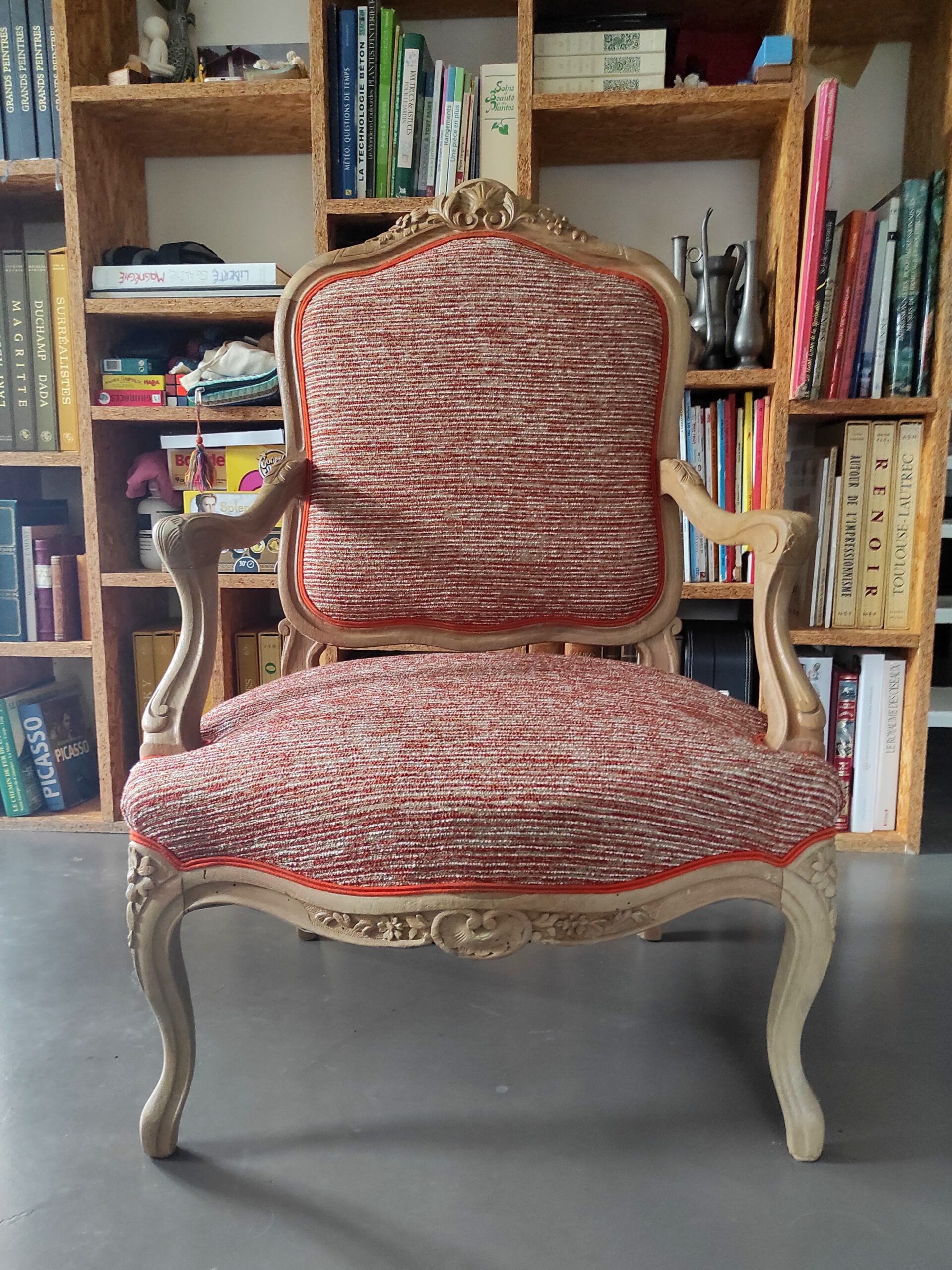 Atelier SITTA - Fauteuil Louis XV dossier à la reine - réfection complète traditionnelle - Tissu Comète Casamance